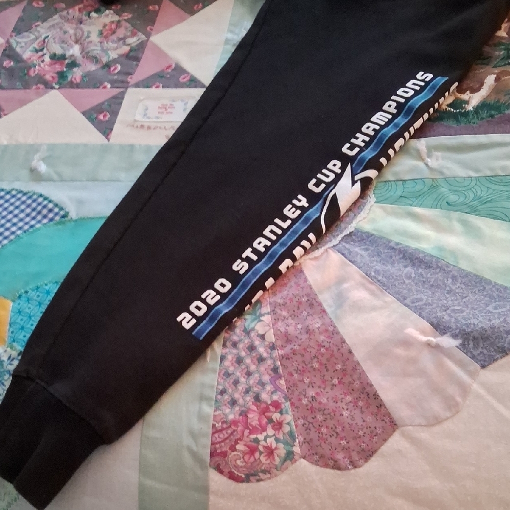 NWOT,NHL,TampaBayLightning,Championship,Unisex,Hockey,HoodySweatshirt🖤🤍💙🖤 - Picture 6 of 15